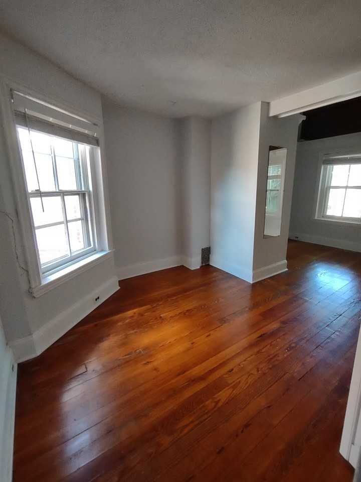 1000 Shallcross Ave - Photo 2 of 10