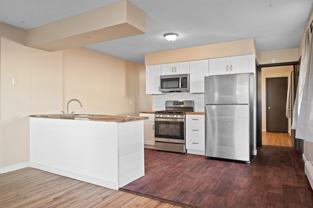 560-562 37th Ave NE - Photo 1 of 1
