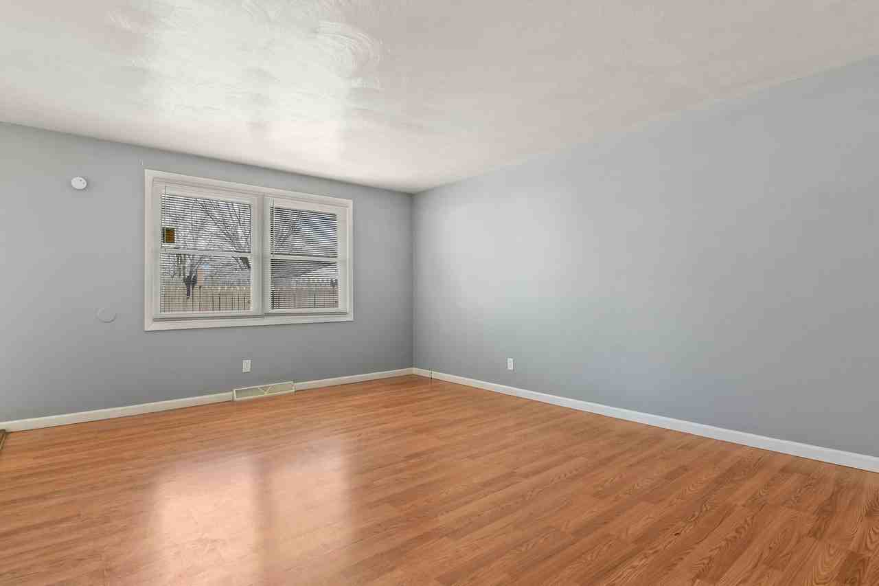 2271-2277 East Laurel 4-Plex - Photo 2 of 22