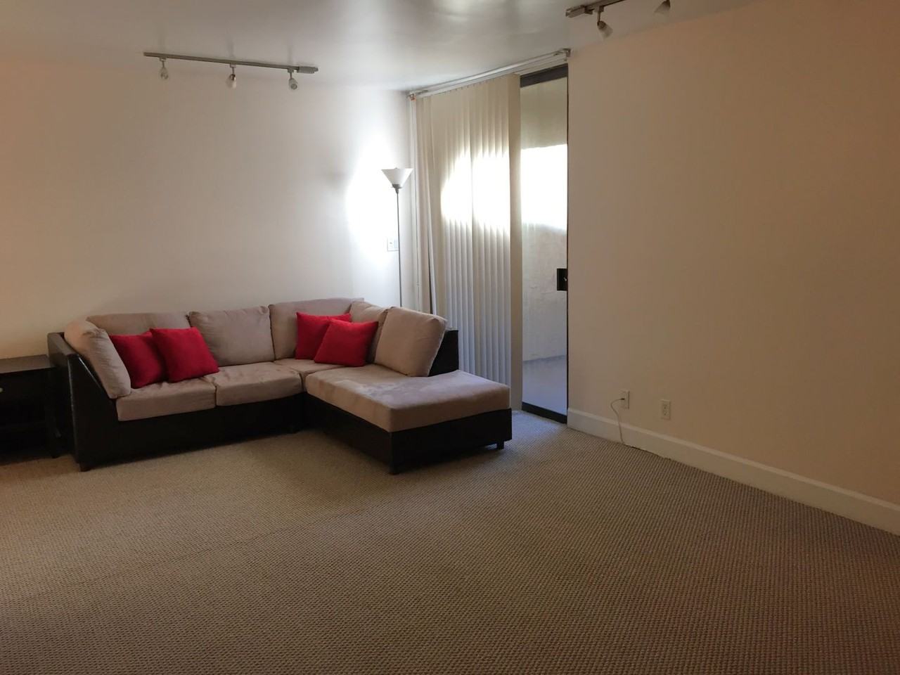 10982 Roebling Ave - Photo 4 of 19