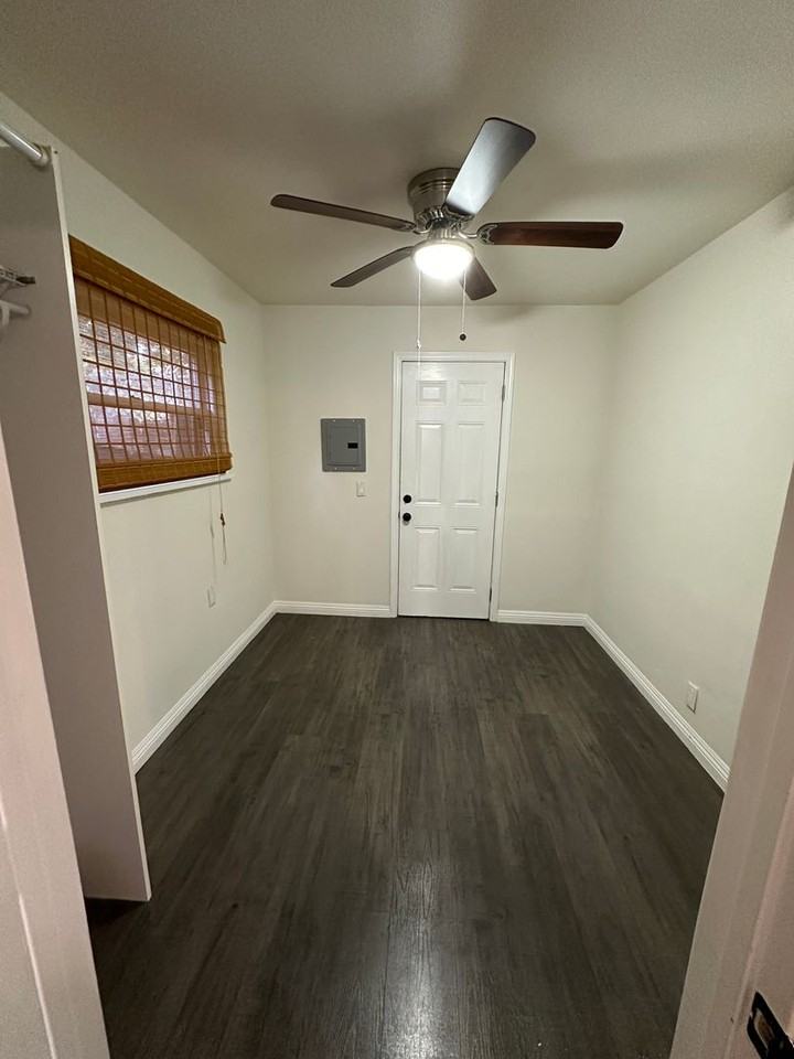 103 North Catalina Avenue - Photo 6 of 8