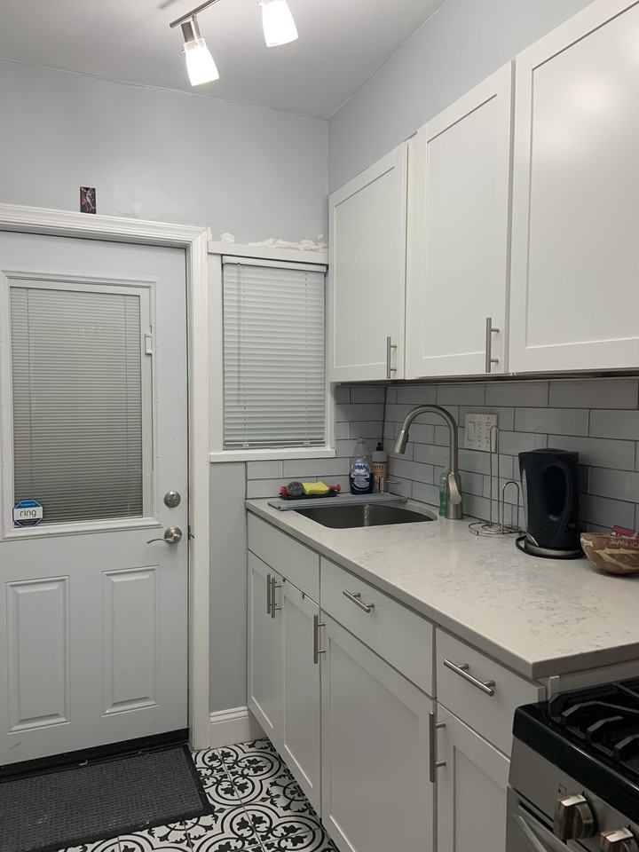 4026 7th St Ne #3 - Photo 4 of 13