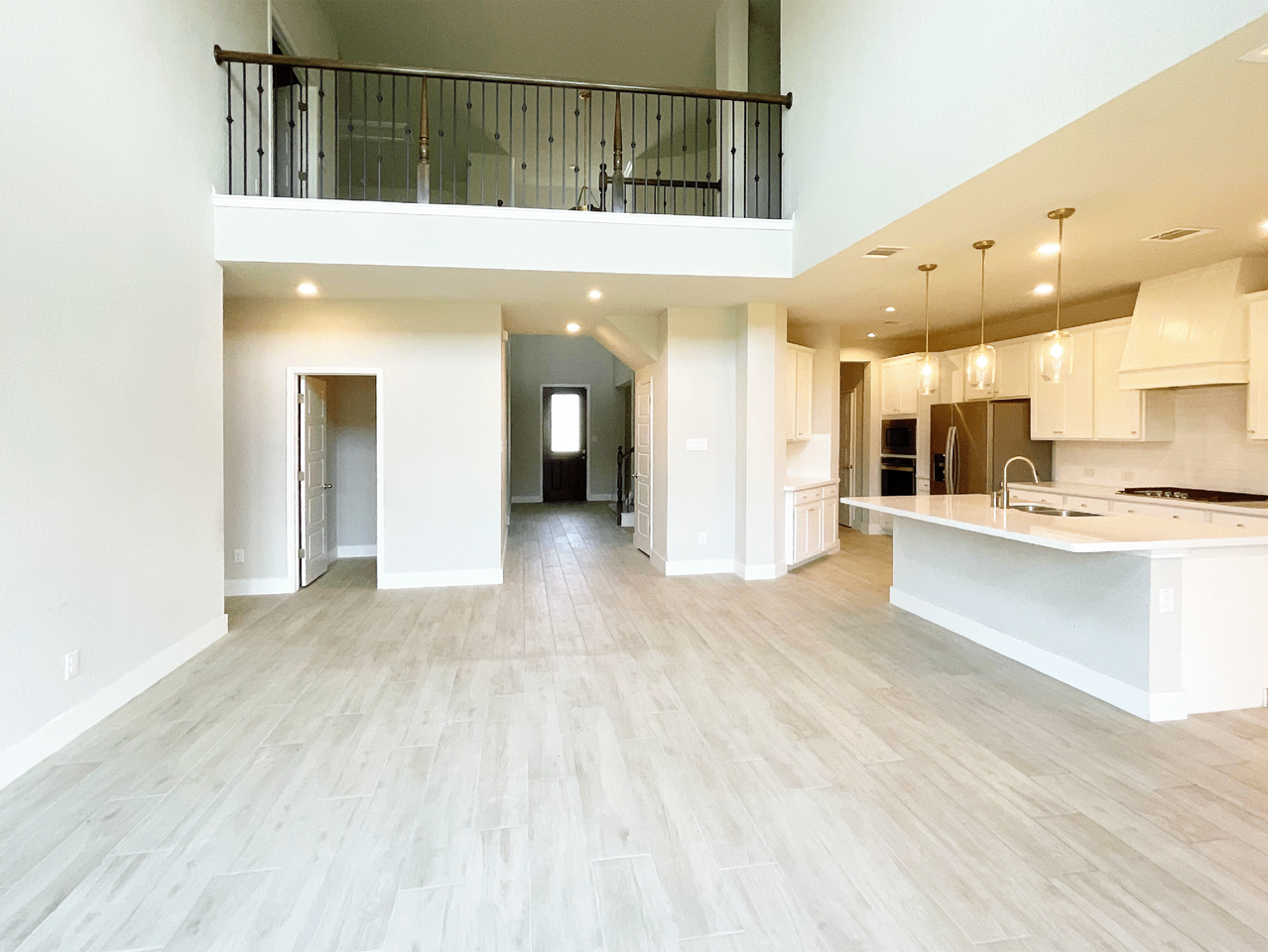 2426 Santiago Way #NA - Photo 6 of 41