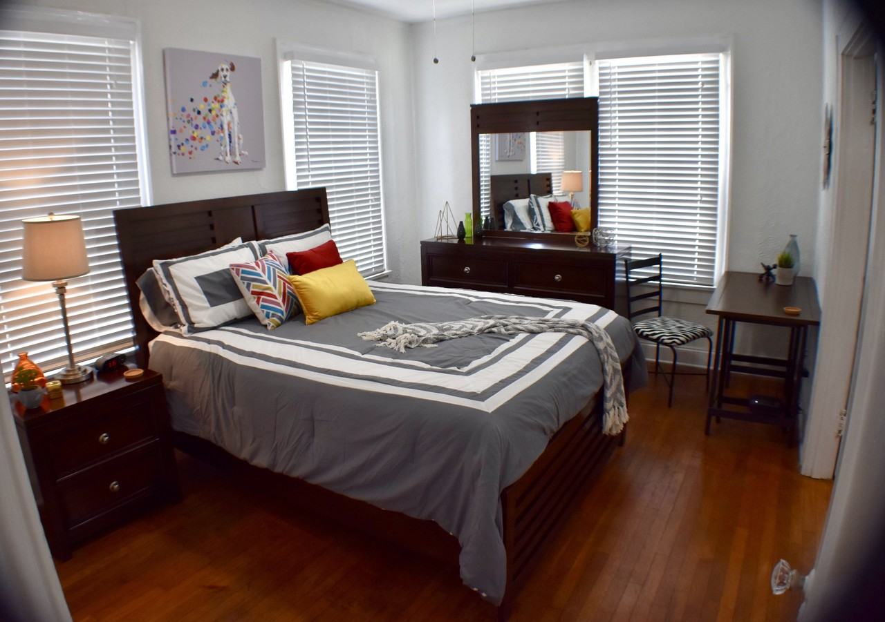 407 S Melville Ave #11 - Photo 2 of 5