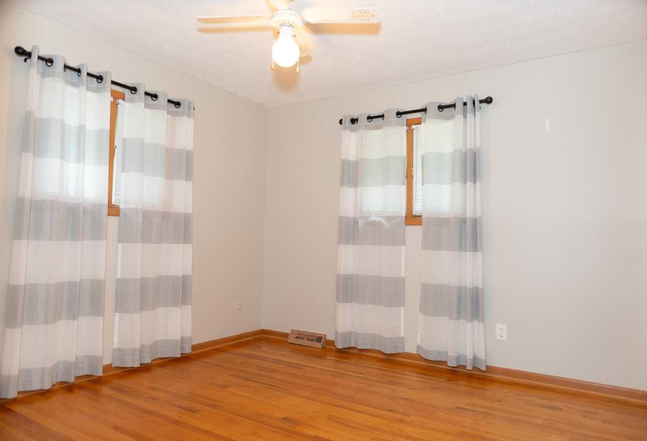 10976 Shaker Dr #NA - Photo 2 of 10