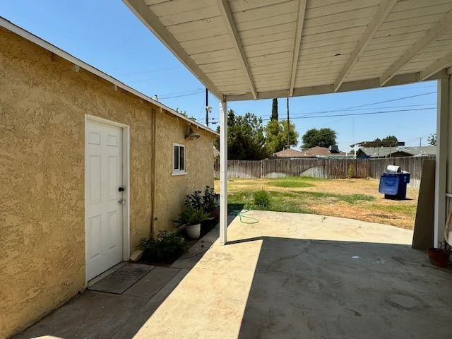 39 Myrtle St - Photo 3 of 12