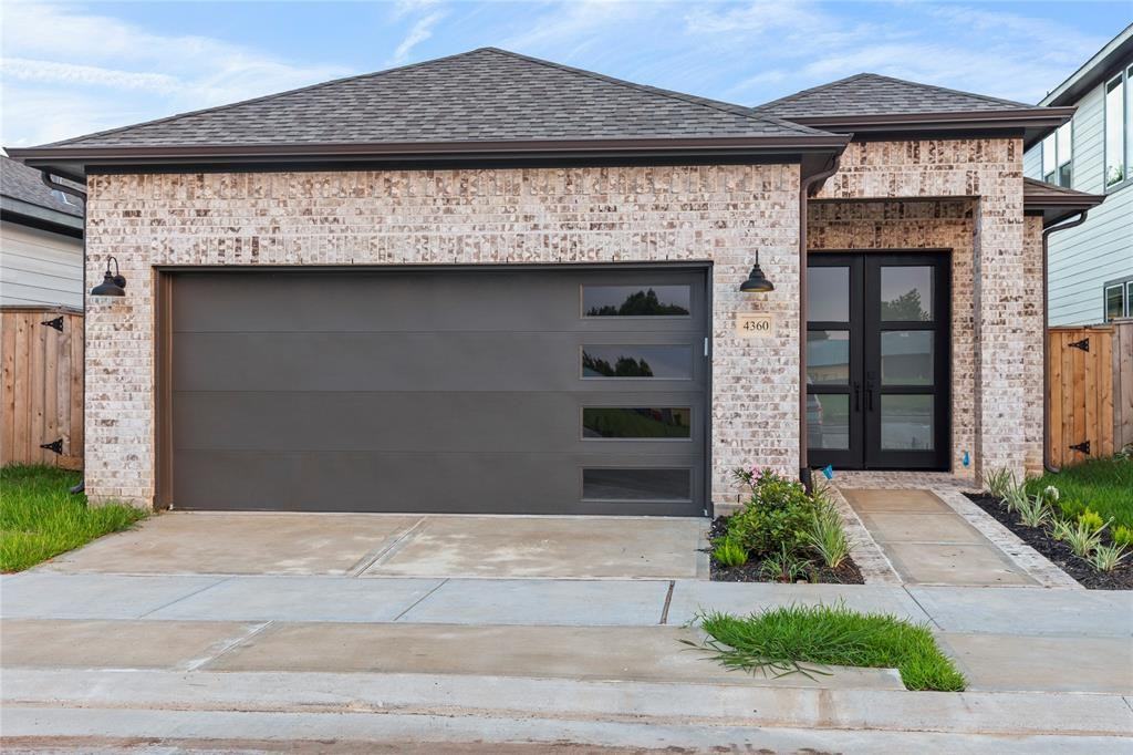 4360 Avron Dr - Photo 2 of 16