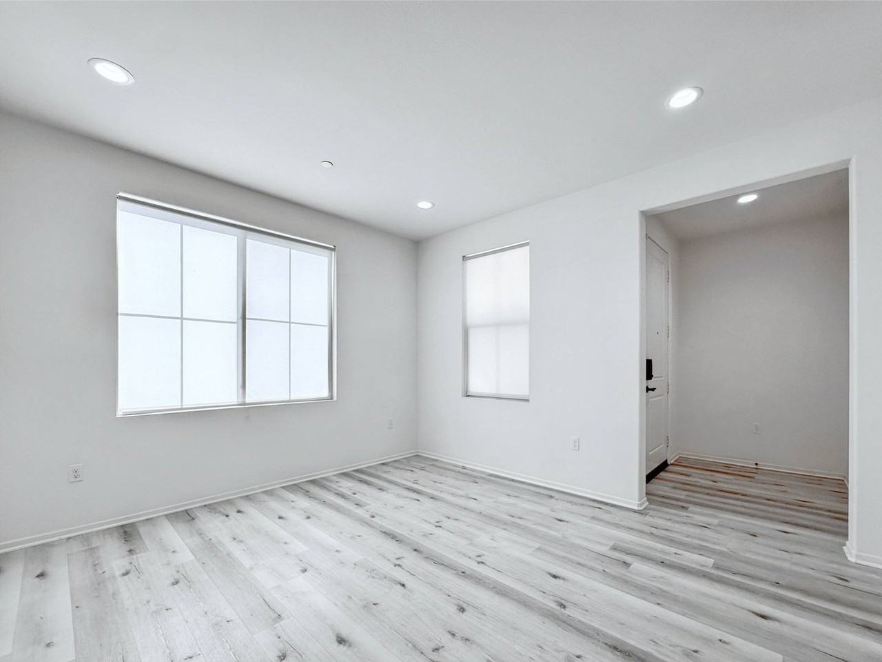 3180 E Yountville Dr - Photo 5 of 35