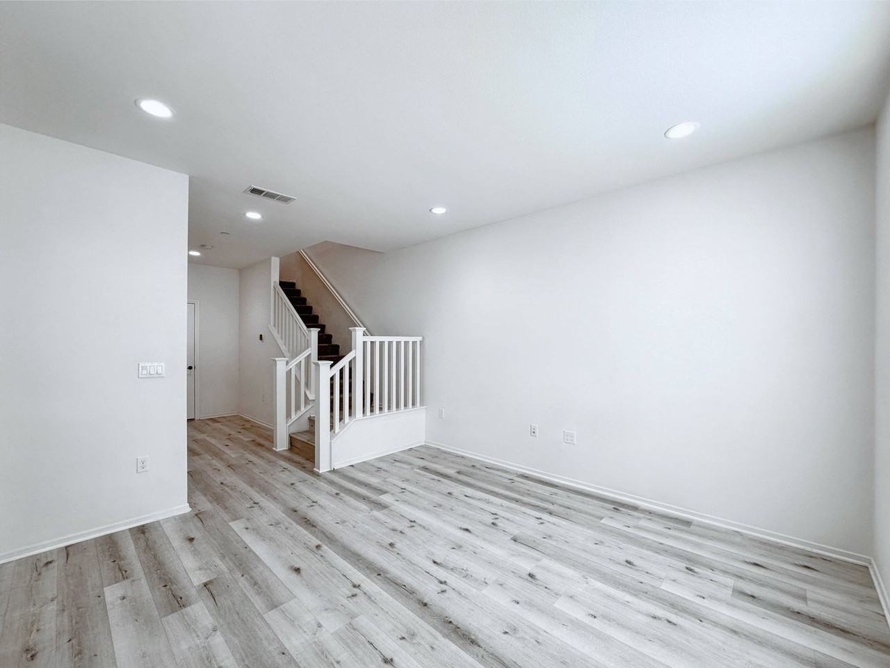 3180 E Yountville Dr - Photo 6 of 35