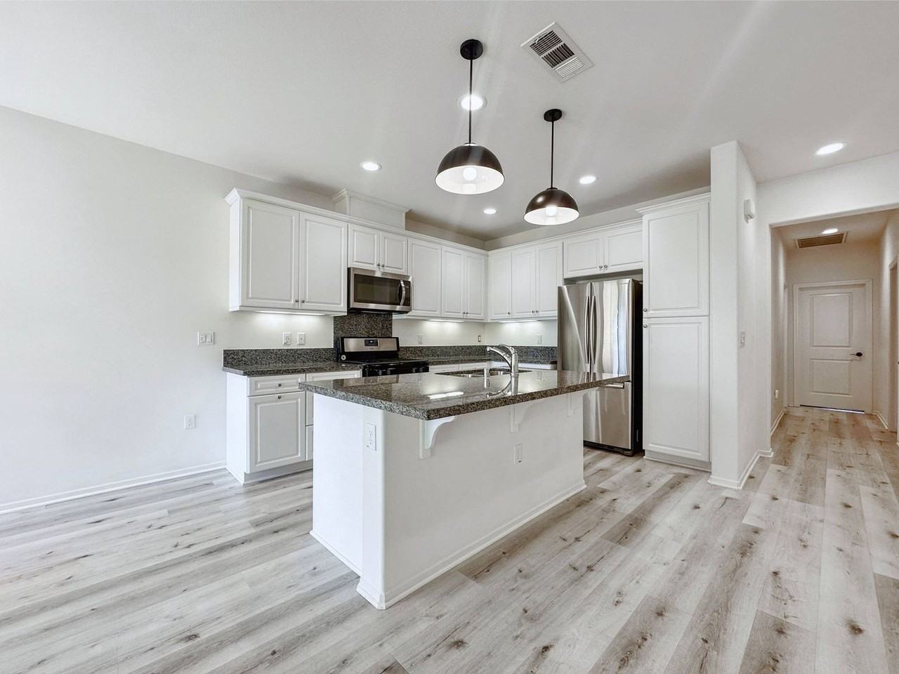 3180 E Yountville Dr - Photo 2 of 35