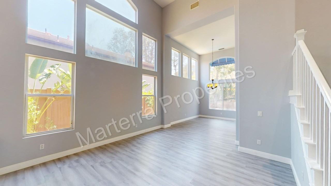 8764 E Garden View Dr - Photo 2 of 41