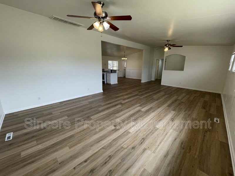 2023 Nw 40th St - Photo 2 of 28