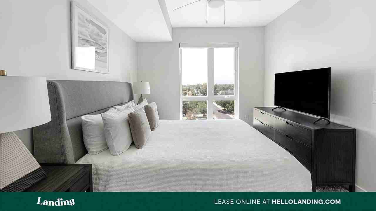 707 S Farmer Ave - Photo 5 of 50