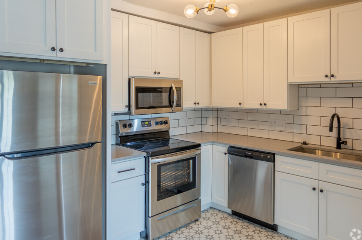 Hyde Park Terrace - Photo 2 of 50