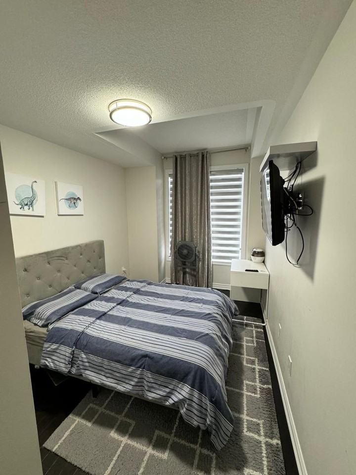 65 Sandwell Street - Photo 2 of 12