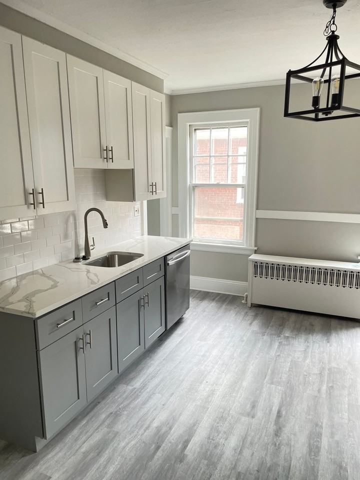 72 Bretton Rd - Photo 2 of 23