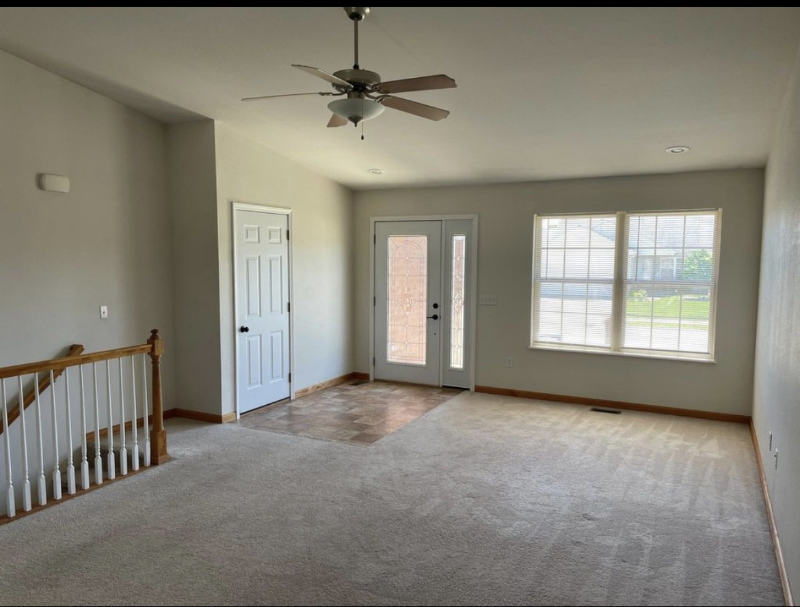 120 Auburn Ct #B - Photo 2 of 11