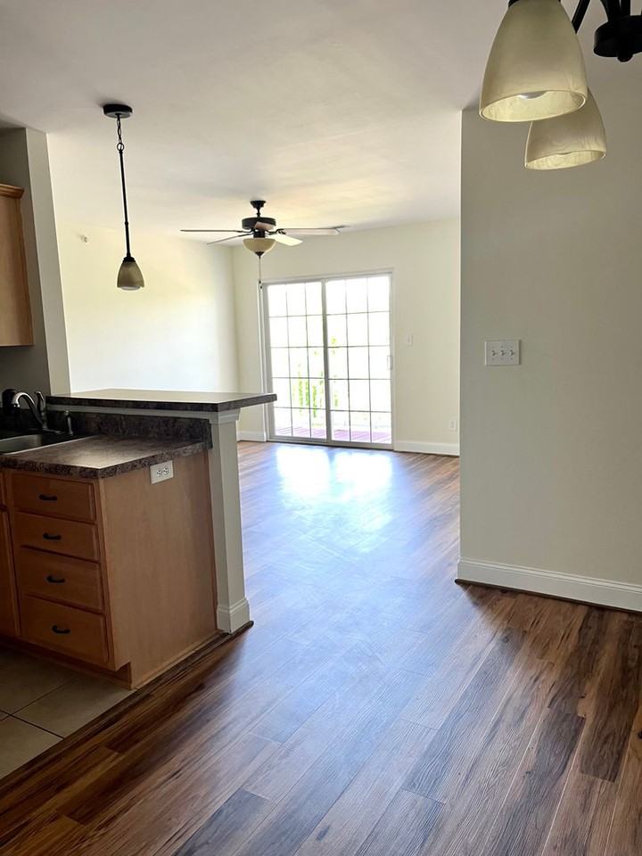 102 Capstone Dr #201 - Photo 4 of 13