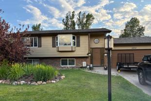 4037 Valley Dr - Photo 1 of 1
