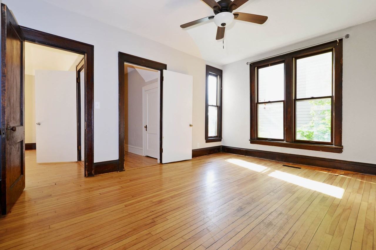 2517 Aldrich Ave N - Photo 2 of 16