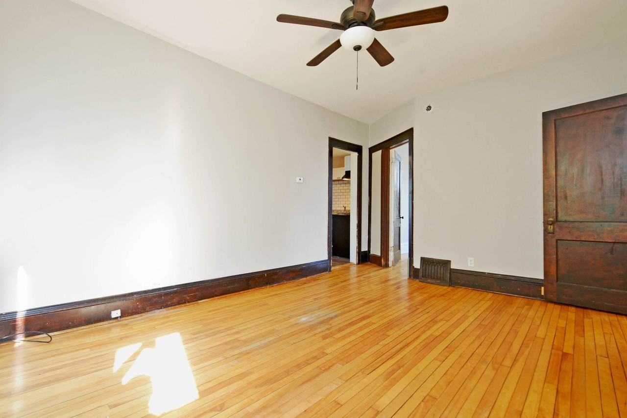 2517 Aldrich Ave N - Photo 3 of 16