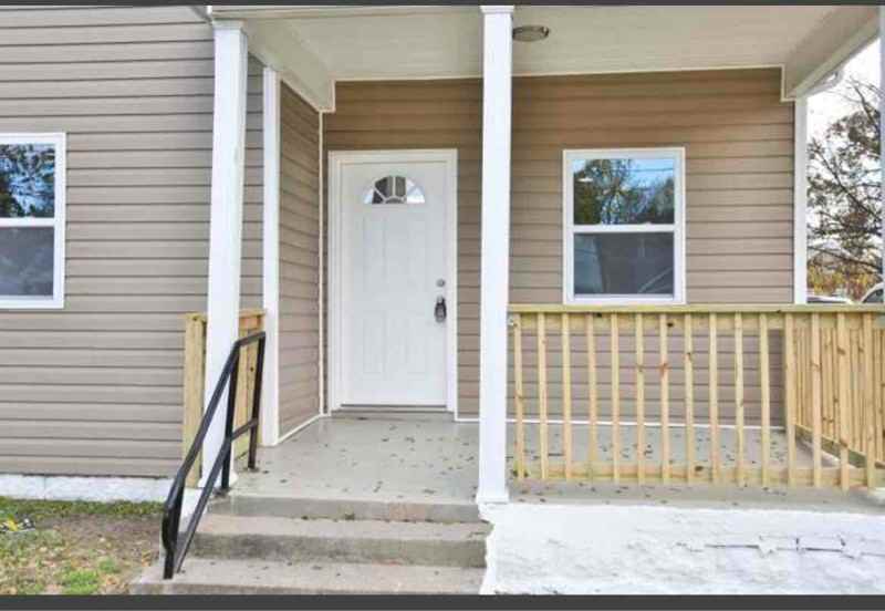 1342 Berry Blvd - Photo 2 of 4