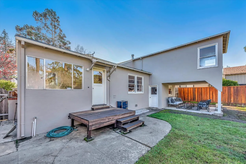 410 Hobart Ave - Photo 3 of 20