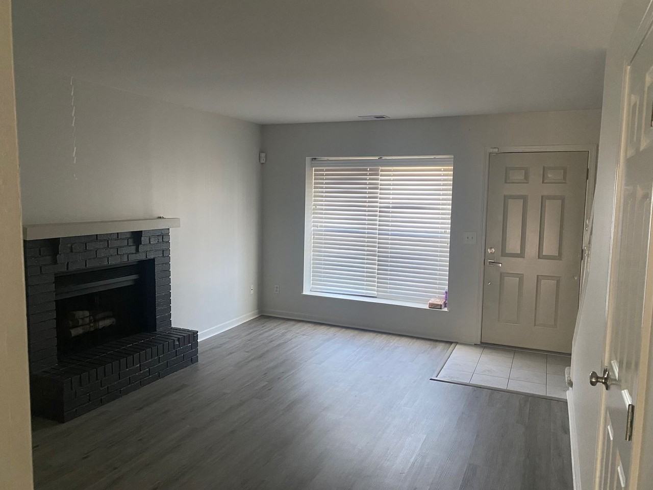 1252 Marywood Ct - Photo 2 of 17