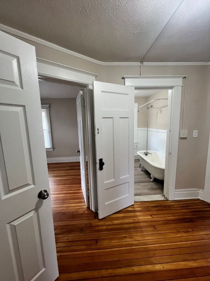 33 Engel Place - Photo 2 of 22