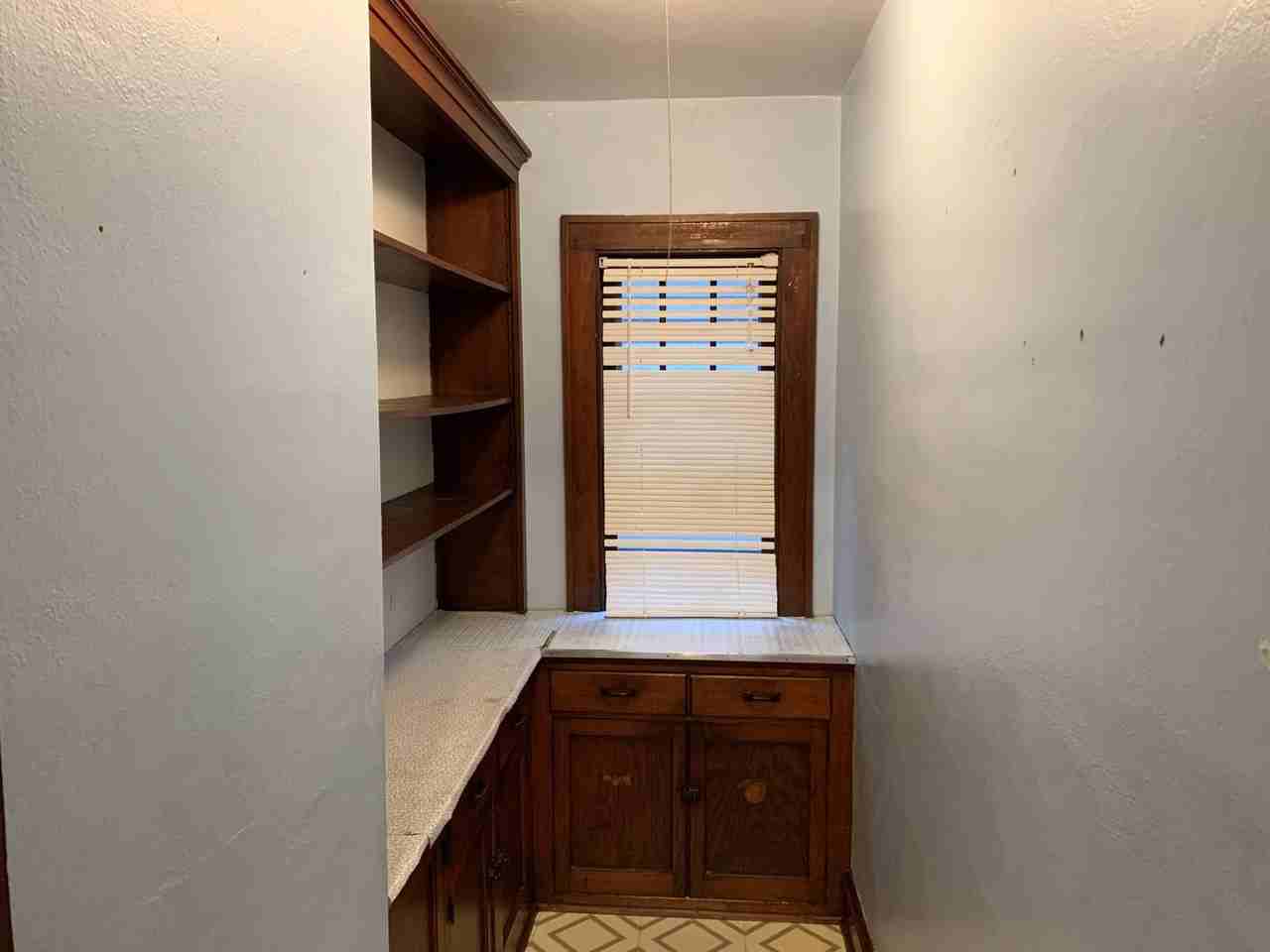 2238-2240 S 6th St - Photo 2 of 12