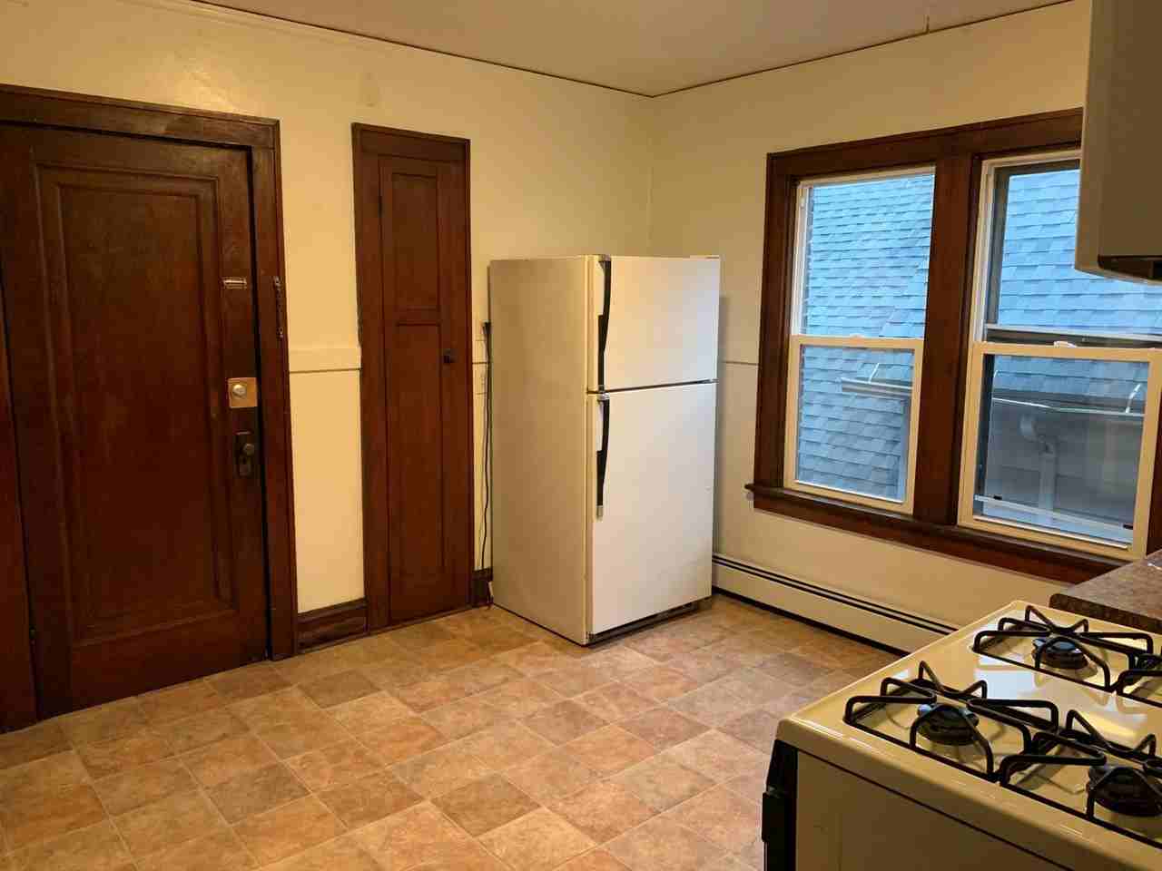 2238-2240 S 6th St - Photo 3 of 12