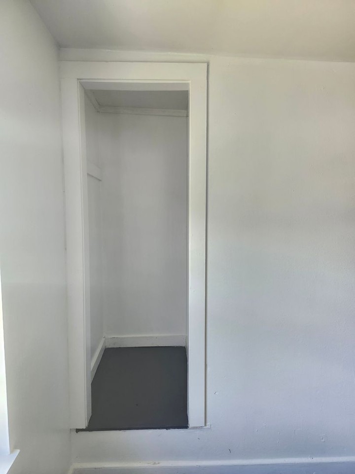 715 Liberty St - Photo 4 of 11