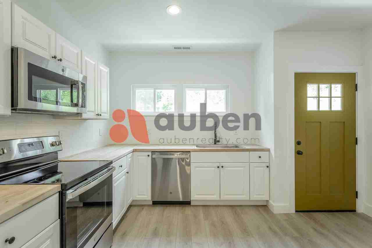 1813 East 4th Street - Photo 3 of 46