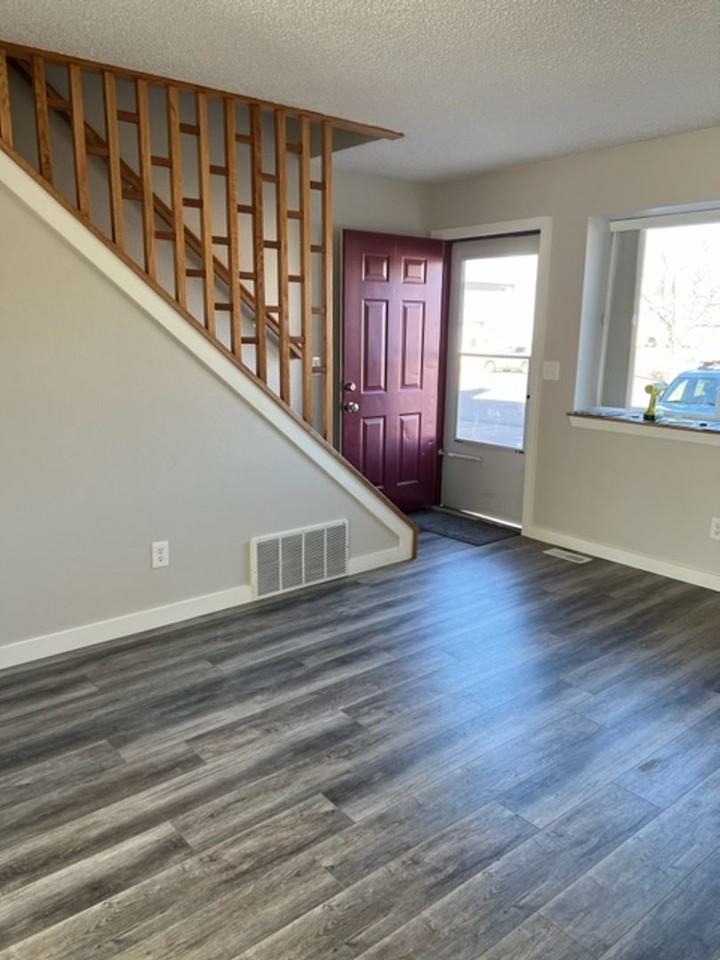 1243 Soaring Eagle Dr - Photo 3 of 22