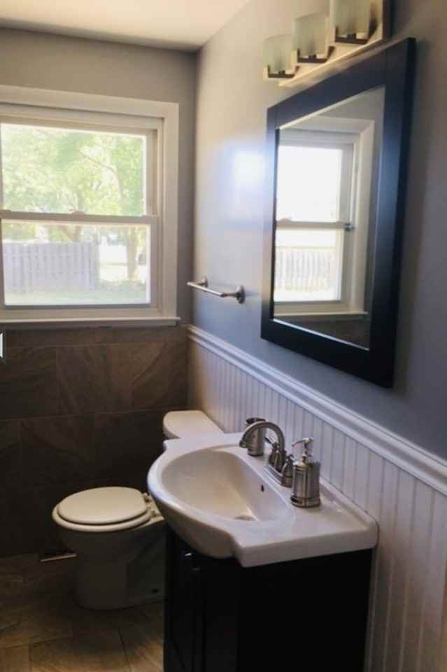 2875 Cambridge Rd - Photo 3 of 9