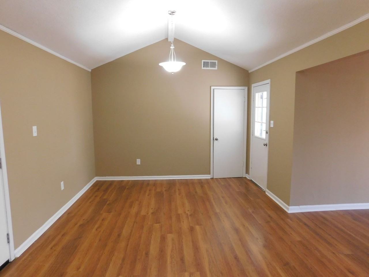 7868 Trafton Cv S - Photo 6 of 33