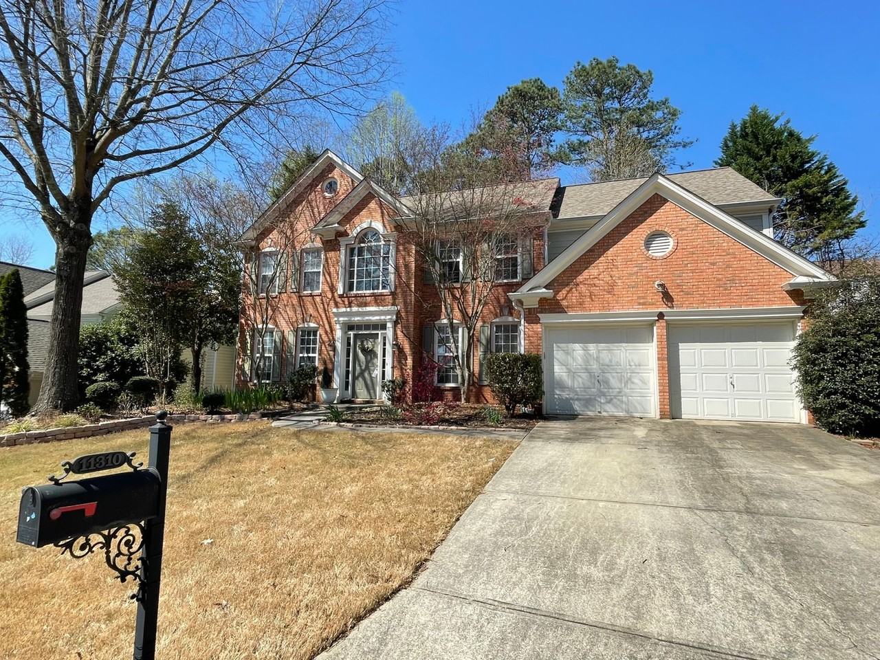 11310 Crossington Rd - Photo 2 of 30