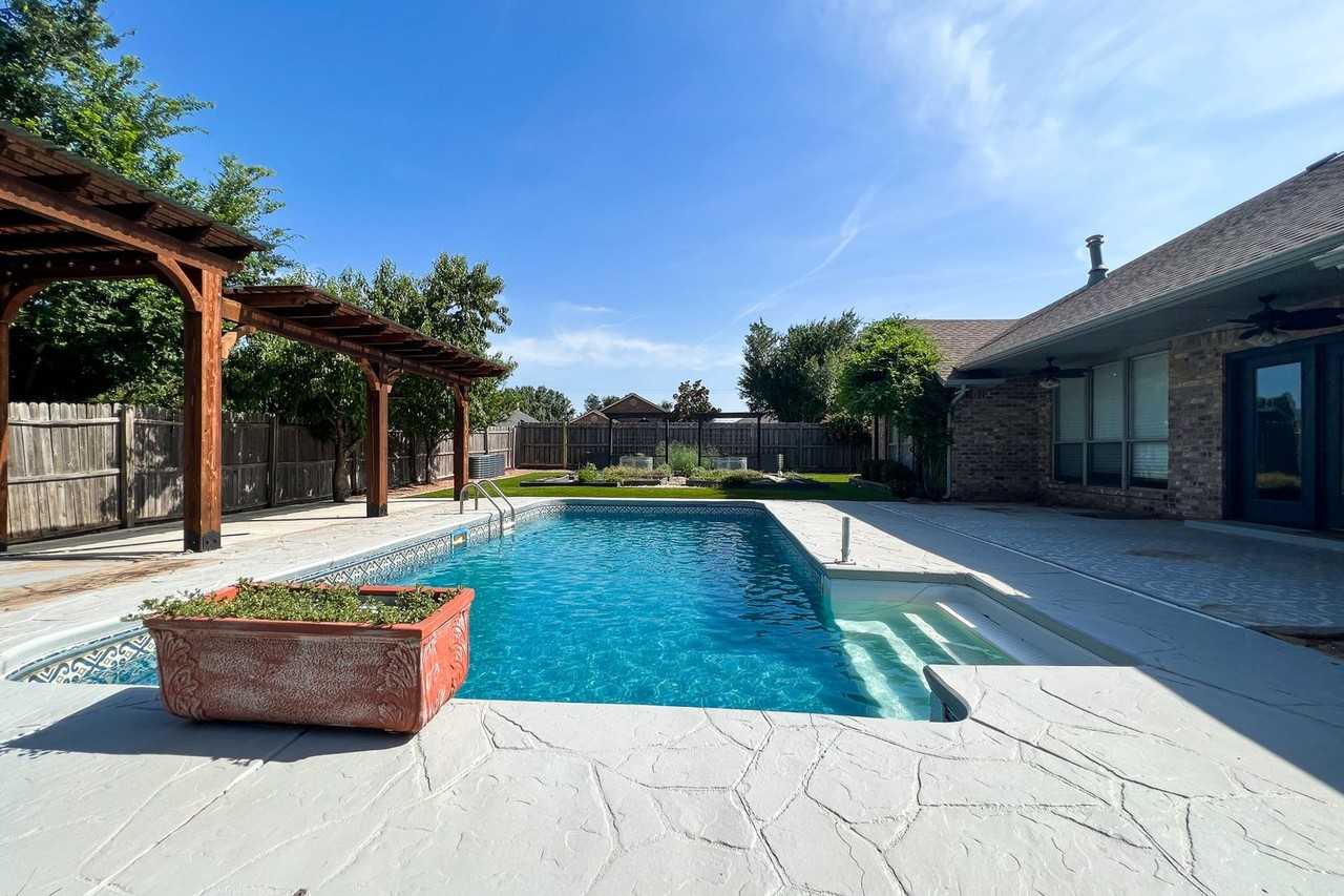 17300 Zinc Drive - Photo 2 of 29