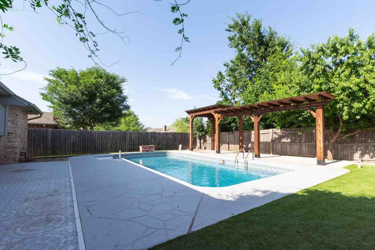 17300 Zinc Drive - Photo 5 of 29