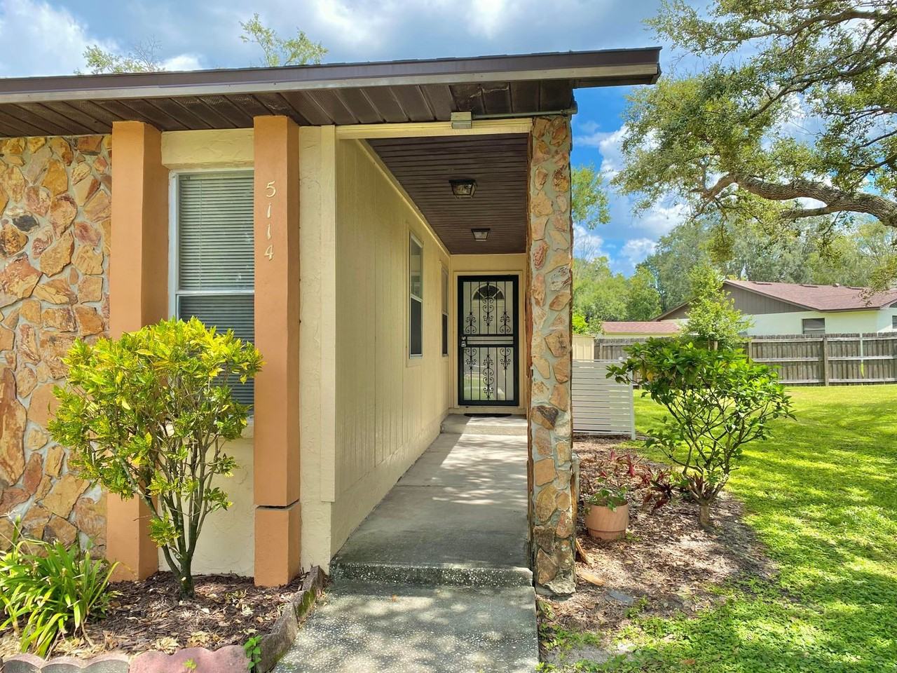 5114 Cimarron Dr - Photo 2 of 14