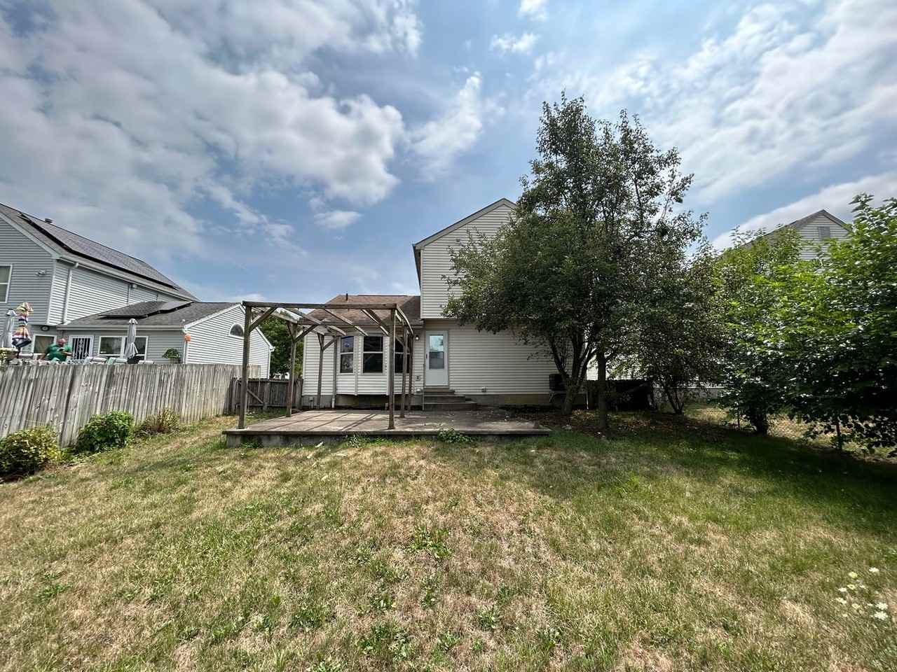 859 Lescar Ln - Photo 2 of 15