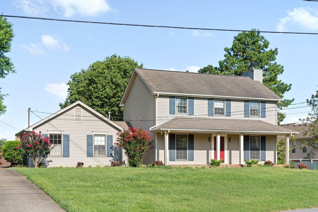 522 Windsor Dr - Photo 3 of 36