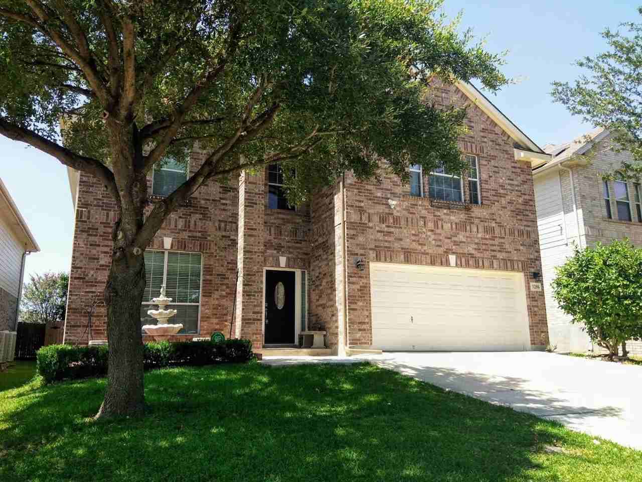 1206 Murray Winn - Photo 2 of 50