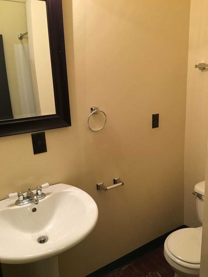 427 Poplar - Photo 3 of 24