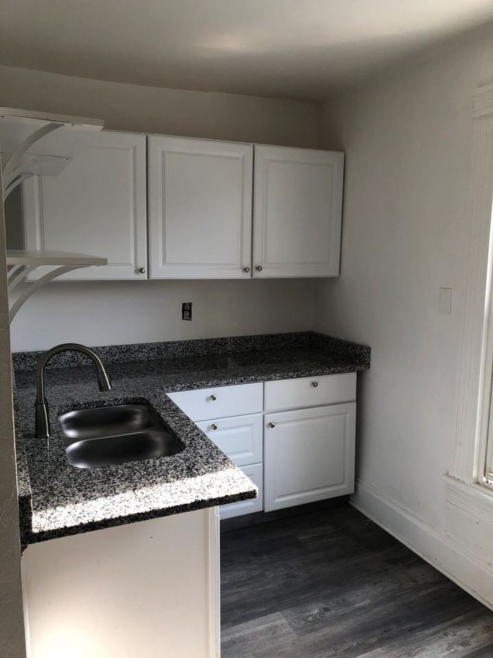 506 - 76 Adolph Street - Photo 4 of 15