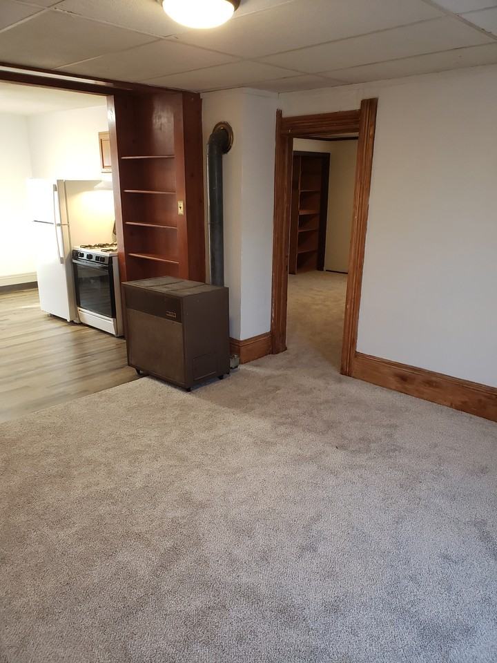 111 W Prospect St #3 - Photo 3 of 8