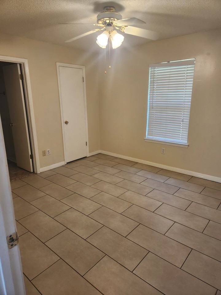2251 Sparrow Ln #NA - Photo 2 of 8