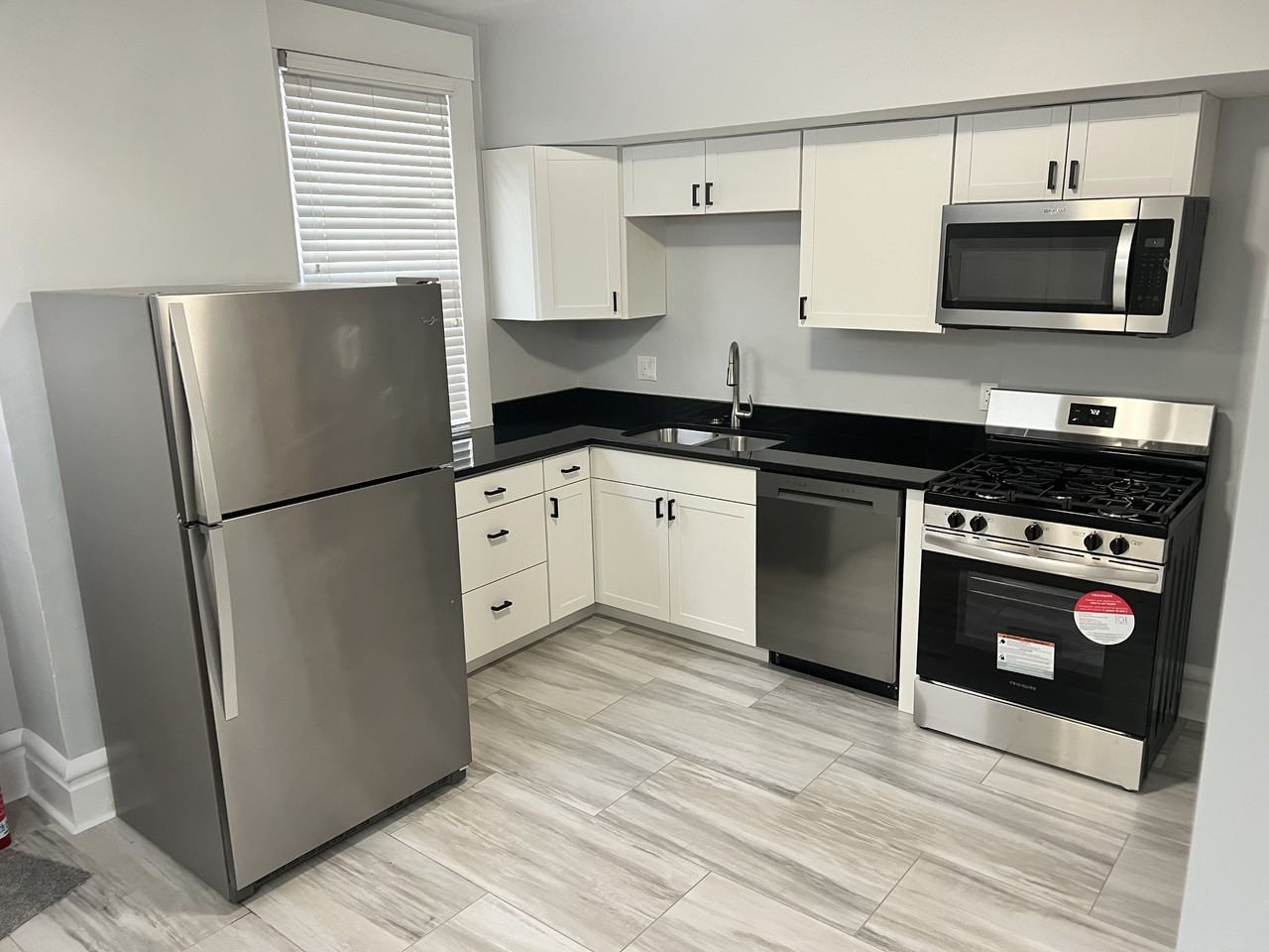 143 E 4th Ave #143 - Photo 3 of 26