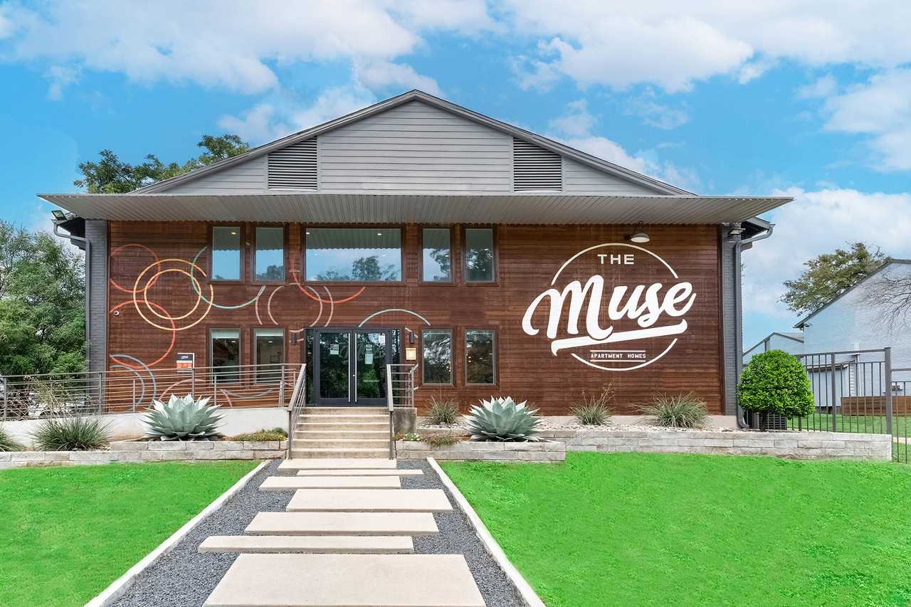 3035 W Pentagon Pkwy #A2 - Photo 2 of 10