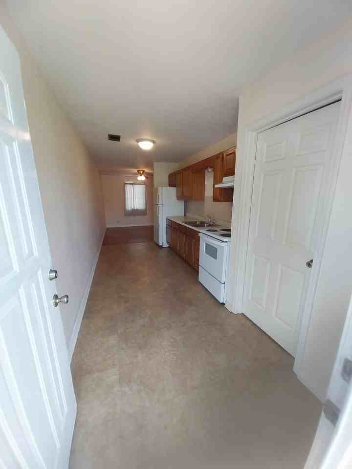 100 W 10th St #ANY - Photo 2 of 18